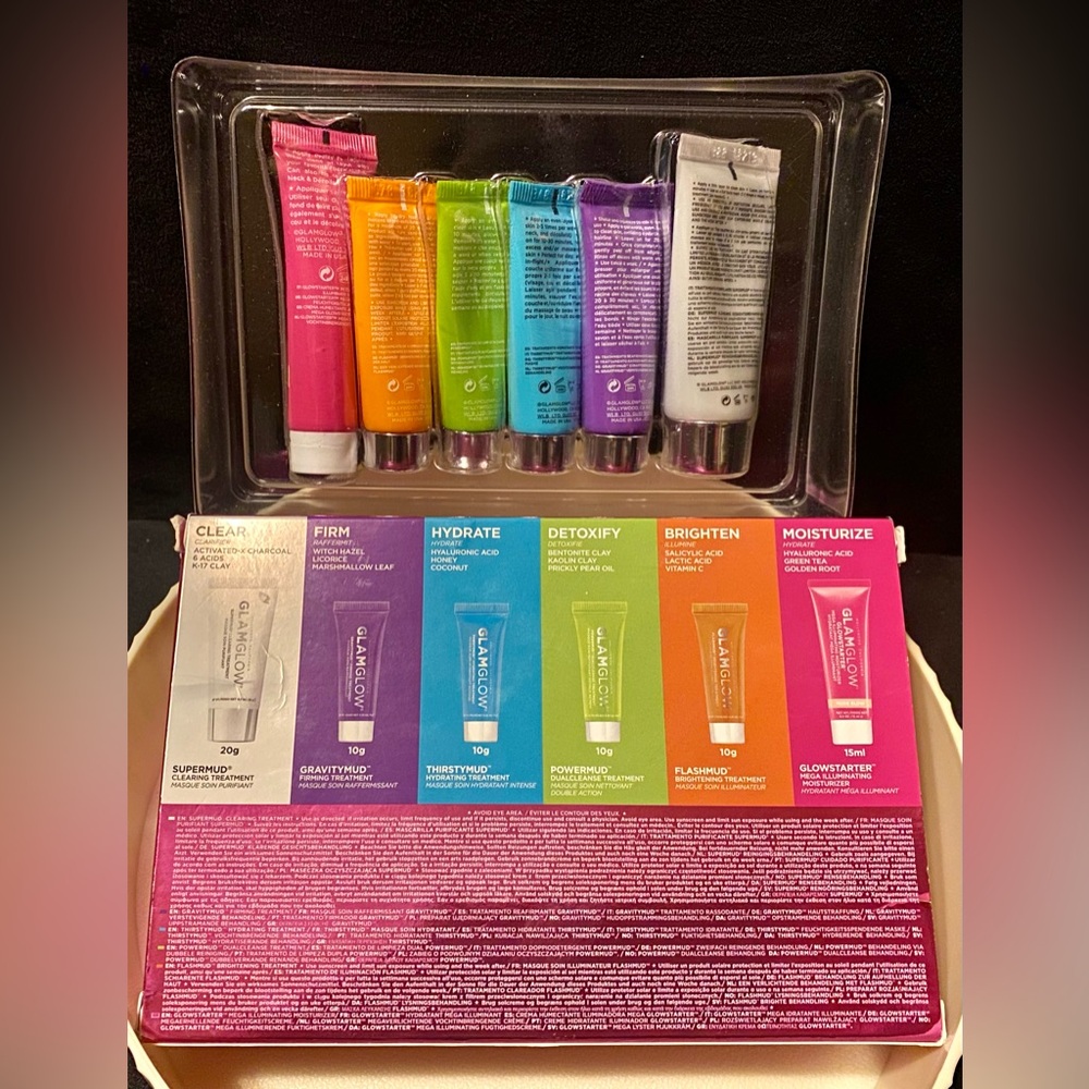 GlamGlow Glow Essentials Mask + Moisture Set - Picture 3 of 5